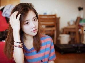 薛小婉朋友直播吃瓜,揭秘娱乐圈幕后故事